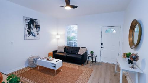 Bonita Shores Apartment | Stunning 2 BR w/private patio in perfect location