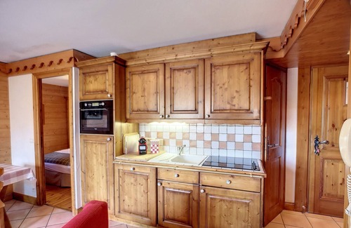 Reberty Apartment | Stunning 2BR Apt in Reberty 2000: Ski-in/Ski-out, Parking, Pool, Spa, Sauna, Sleeps 6