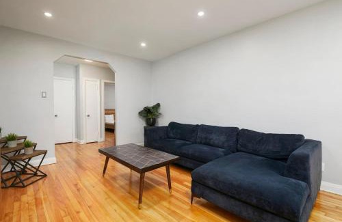 Cote-Des-Neiges—Notre-Dame-De-Grace Apartment | Stunning 2BR on Walkley