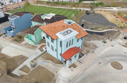 Las Catalinas House | Stunning 3-BD Beachside Home with Small Pool