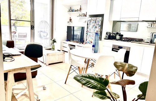 Parramatta Apartment | Stunning 3 bed apartment in Parramatta, Sydney