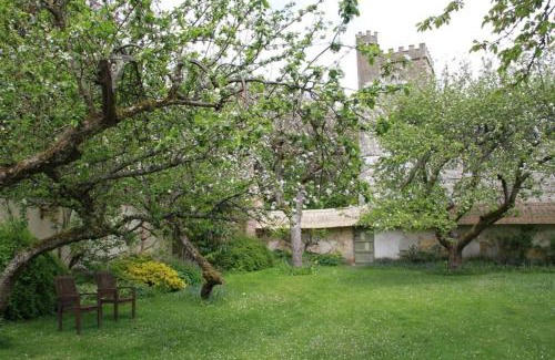 Enford House | Stunning 3 bedroom 3 bath self catering cottage nr Stonehenge, Longleat, Avebury and Bath