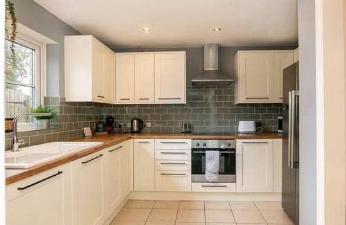 Enstone Cottage | Stunning 3BD Oxfordshire Cottage in Enstone