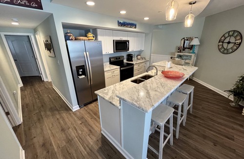 Mexico Beach Condo | Stunning 3rd Floor Gulf View Luxury Condo! Pool, Hot Tub, Private Balcony. ☀️
