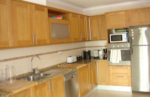 Retur House | Stunning 5 bed 4 bath house with large pool within walking distance of beach.