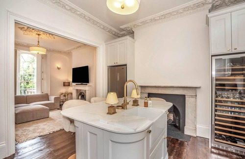 New Cross House | Stunning 5-Bed Regency House with garden in Central London