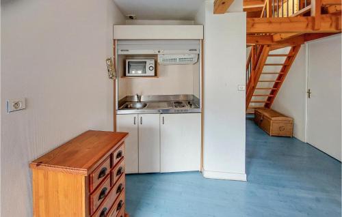 Usson-en-Forez Apartment | Stunning Apartment In Usson-En-Forez