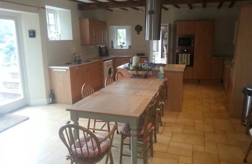 Enstone House | Stunning barn conversion, prized Cotswold location