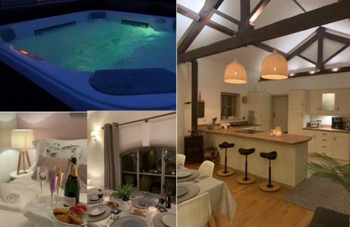 Powick House | Stunning Barn private hot tub Malvern & Worcester Sleeps 6