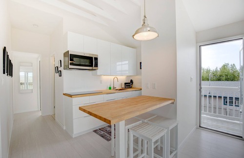 Westhampton Beach House | Stunning Beach House steps to ocean beach