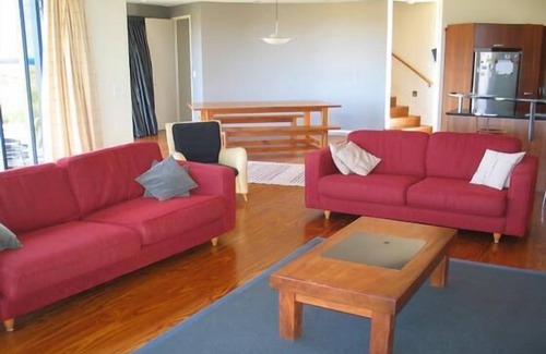 Ruakaka House | Stunning Beach Front House