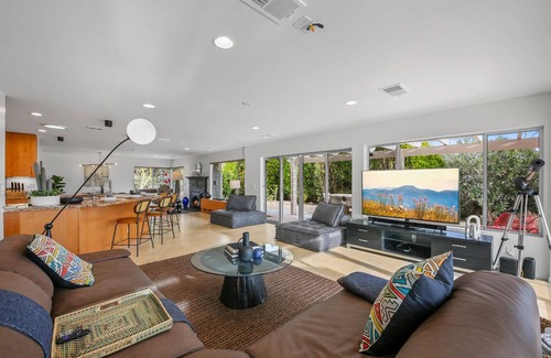 Desert Hot Springs House | Stunning Best Views, Designer Interiors, Private Heated Pool & Spa, Privacy