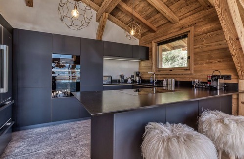 Les Houches Ski Chalet | Stunning brand new three bedroom chalet in an amazing location
