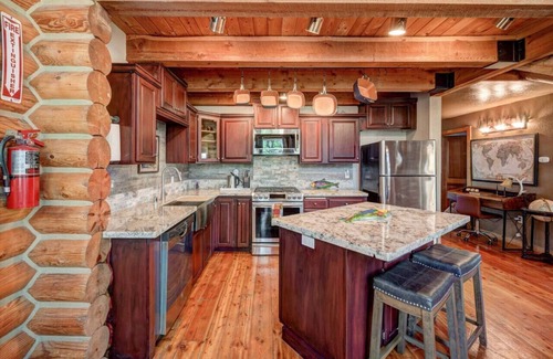 Shasta Lake Cabin | Stunning Cabin Minutes From Shasta Lake