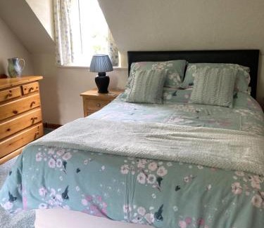 Rendcomb House | Stunning Cotswold Cottage Nr Country & River Walks