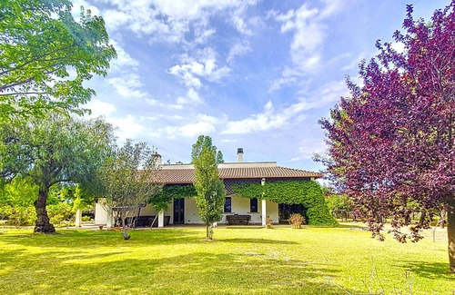 Galatina Villa | Stunning country mansion with huge pool & park