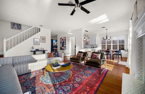 Beckett Meadows House | ~Stunning Designer Home~ Jacuzzi & Fire Pit