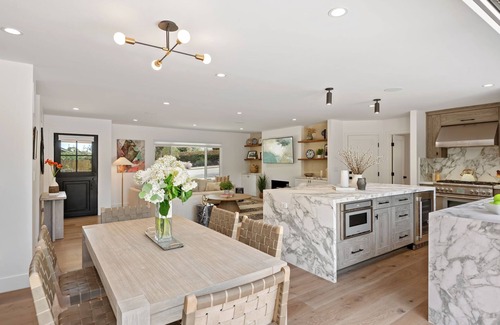 Alta Mesa House | Stunning Designer Home in Quiet Mesa Neighborhood