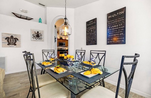 Lake Berkley Villa | Stunning Disney Private Lake Front Villa, beautifully upgraded with games room