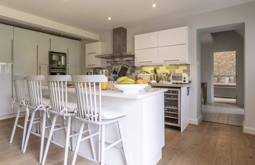 Longborough Cottage | Stunning dog friendly holiday cottage - Yew Tree Cottage, Lower Swell