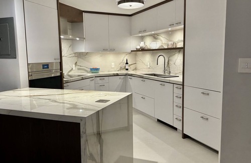 Mid Beach Condo | Stunning Dramatic Oceanfront!