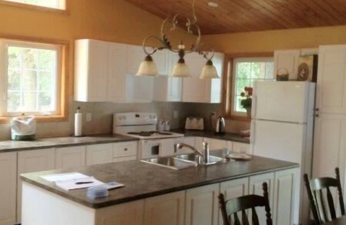 Fenelon Falls Cottage | Stunning Executive, Post & Beam, Fenelon Falls/Bobcaygeon Waterfront Retreat