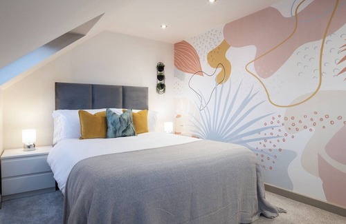 Scaniport Villa | Stunning Fern View House, with panoramic views over the iconic Loch Ness