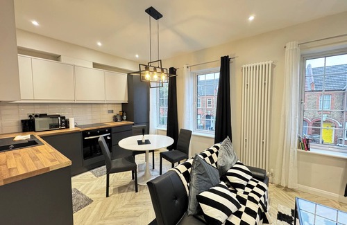 Lea Bridge Apartment | Stunning Flat near Stratford Shopping Centre