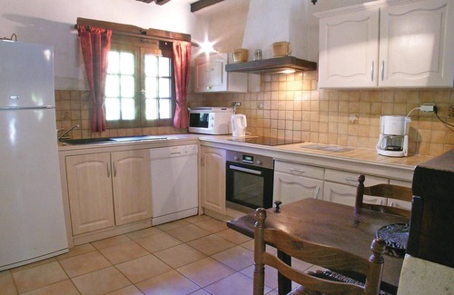 Les Magnils-Reigniers House | Stunning home in Les Magnils-Reigniers