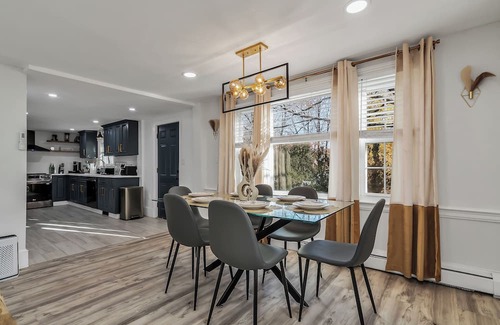 Methuen House | Stunning Getaway unit