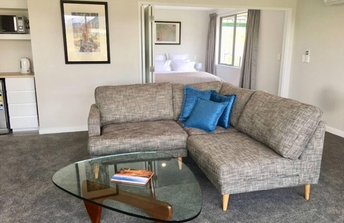 Wanaka House | Stunning guest house 5 minutes from Lake Wanaka