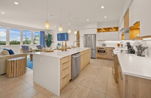 Siesta Key Village House | Stunning Gulf Views! Walk to Siesta Key Beach, Private Pool/Spa & Waterfall