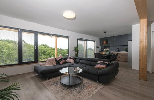 Lekenik House | Stunning home in Barbarici Kravarski