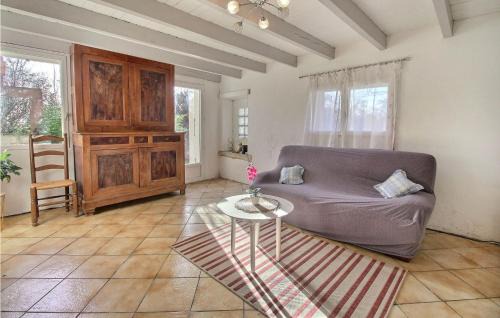 Saint-Denis-du-Pin House | Stunning Home In Essouvert With Wi-Fi