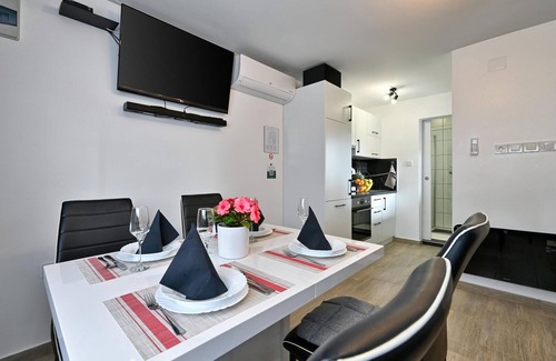 Veliko Trgovisce House | Stunning home in Veliko Trgovisce