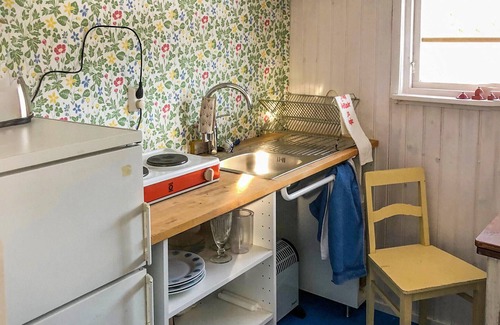 Undal House | Stunning home in åkerberga with sauna
