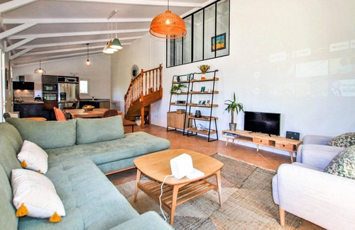 Colonzelle House | Stunning home in Colonzelle