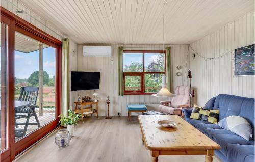 Hejlsminde Strand House | Stunning Home In Hejls