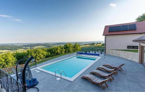 Kalnik House | Stunning Home In Kamesnica With Sauna