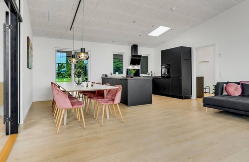 Sjølund House | Stunning home in Sjølund with sauna