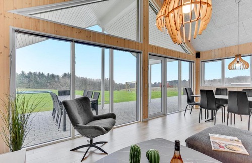 Lihme House | Stunning Home In Spøttrup With Sauna