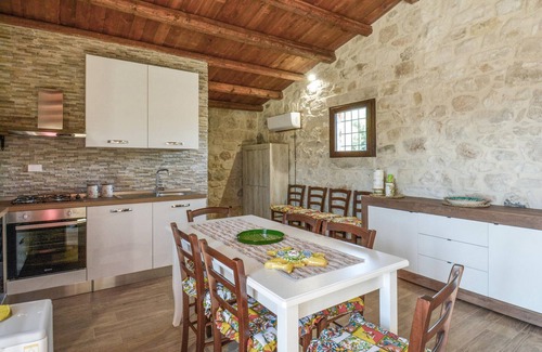 Chiaramonte Gulfi House | Stunning home in Chiaramonte Gulfi