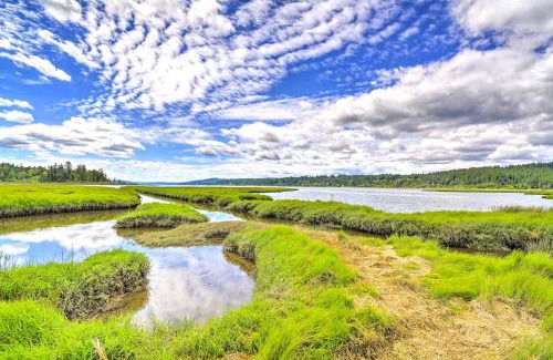 Belfair House | Stunning Hood Canal Getaway with Private Deck!