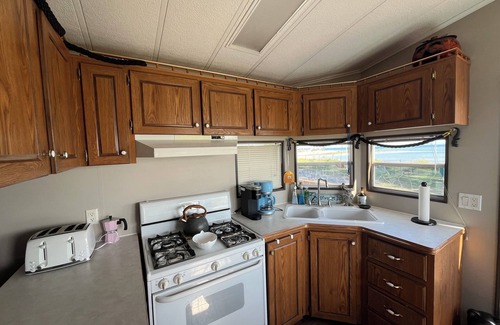 Sherkston Cottage | Stunning Lakeview Cottage @Sherkston Shores Resort and Camp ground.