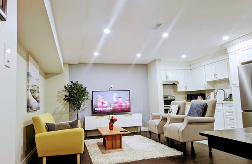 Brampton Apartment | Stunning luxury Furnished 2Bedroom and 2Washroom private Basement Apartment
