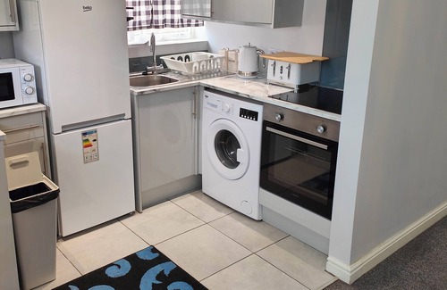 Bushey Apartment | Stunning maisonette