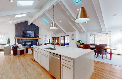 West Elmira House | Stunning Mid Century Modern Designer Home