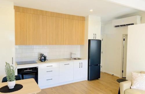 Hazelwood Park Apartment | Stunning Modern Self-contained Apartment