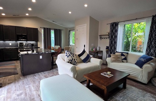Redwood City House | Stunning New Custom-Built Home, 12' Ceilings, Chef's Kitchen, and Fruit Orchard