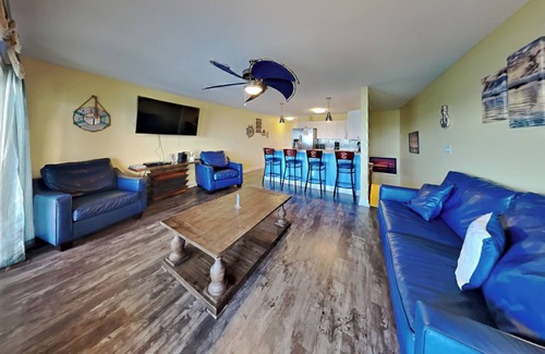 Put-in-Bay Condo | Stunning New Lakefront Condo with 4 BR & 3 BA - Waterfront - 12 max - CON 107